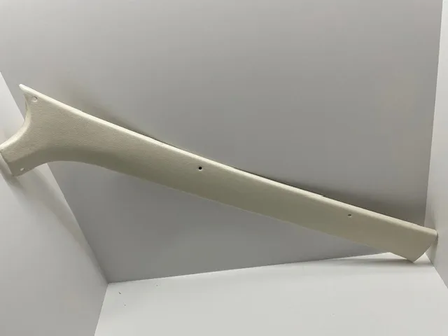 MOULDING, RH FWD WINDOW 106-530065-23